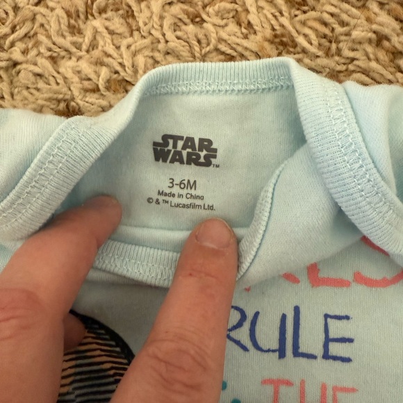 Baby girl Star Wars onsie - Picture 5 of 5